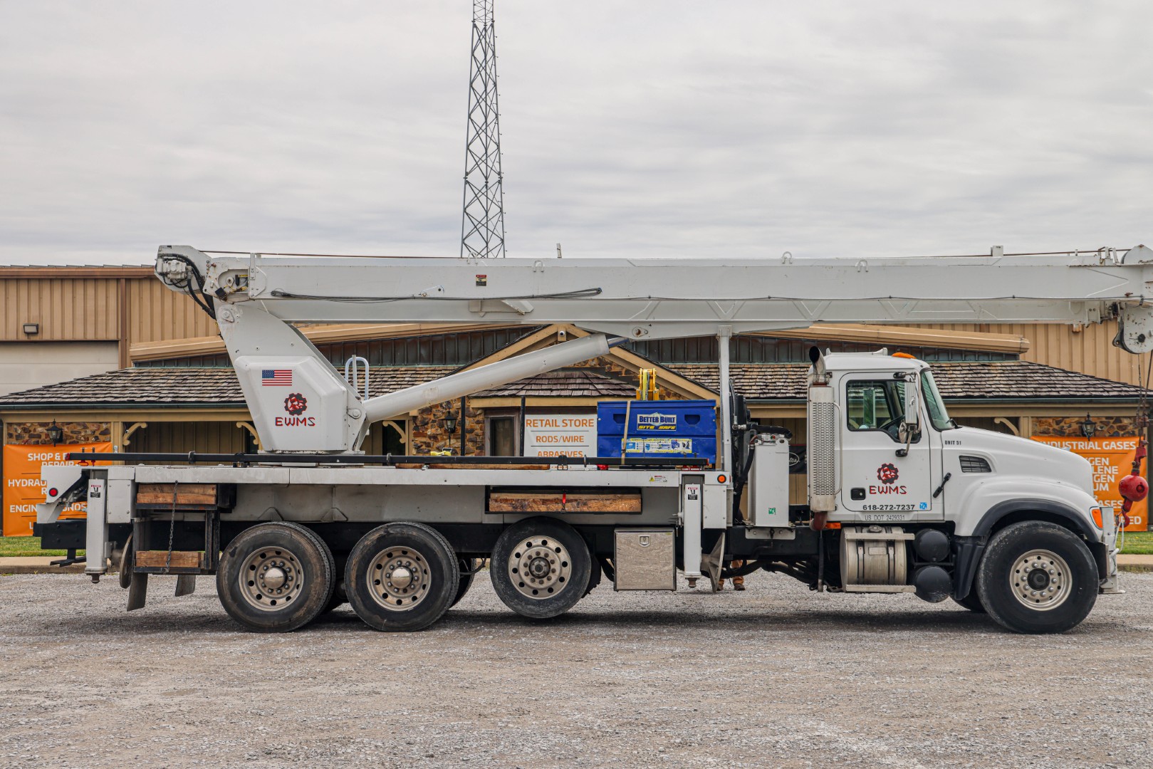 Equipment and service area at Extreme Welding and Machine Services